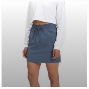 NEW The ‘North Face’ Skirt (Large)